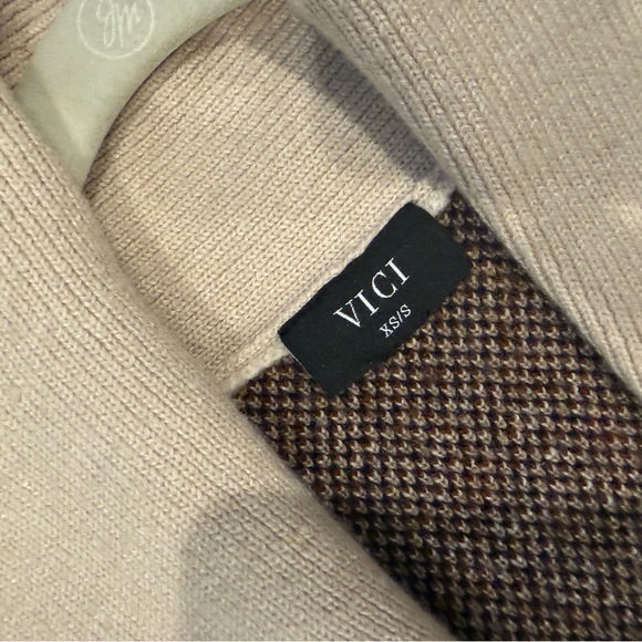 Vici Cream Intarsia Horse Back Crewneck Sweater - Picture 3 of 5